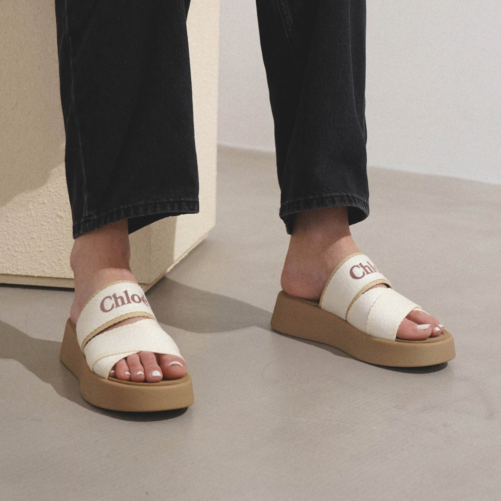 Mila white linen flats - Image 6