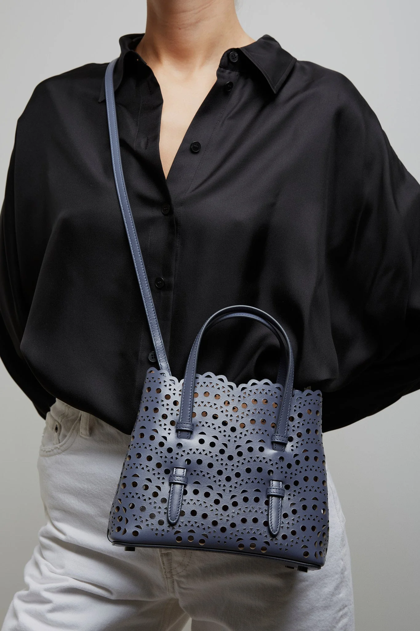 Mina 20 blue leather tote bag - Image 2