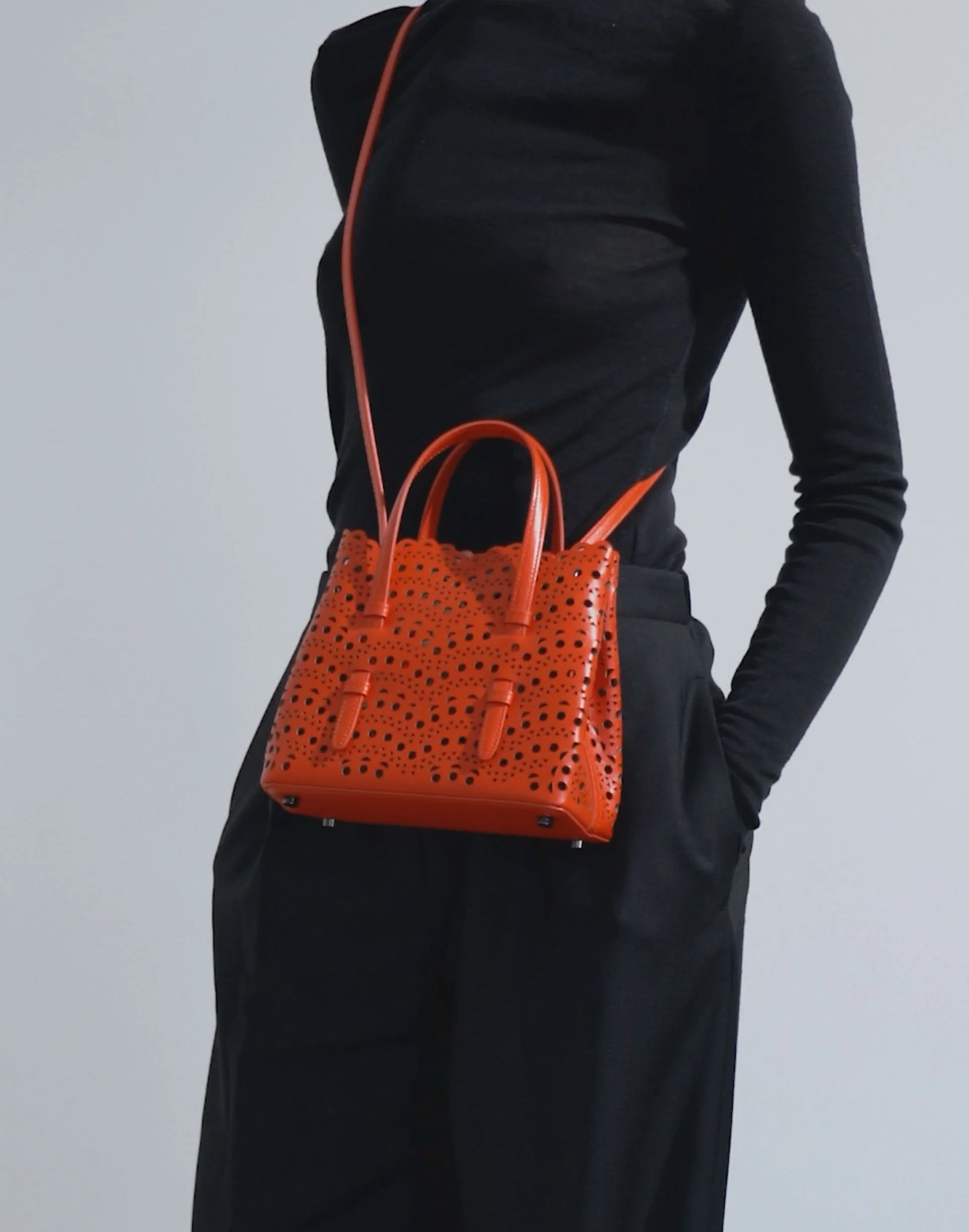 Mina 20 vienne vague red leather tote bag - Image 7