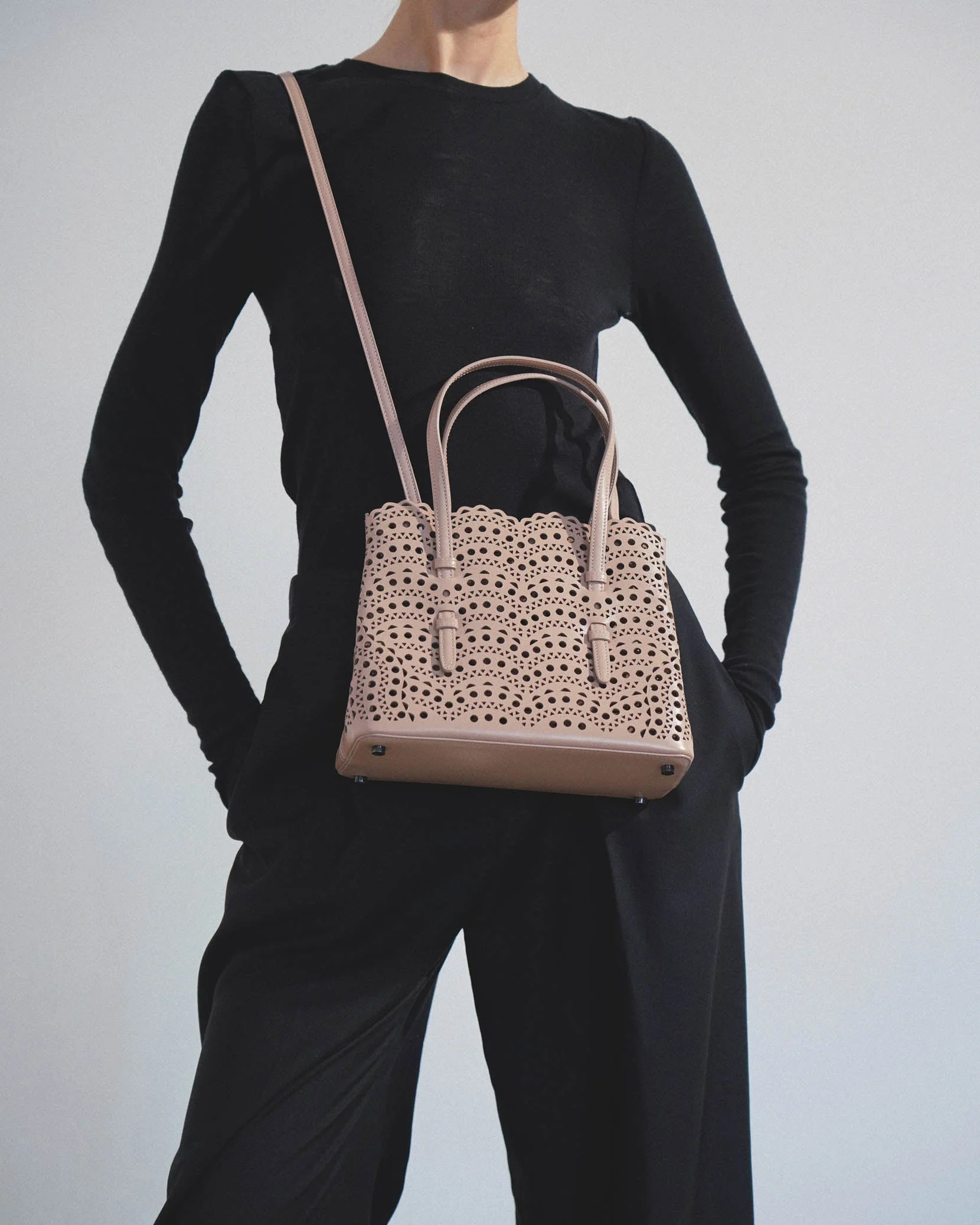 Mina 25 vienne vague beige leather tote bag - Image 2