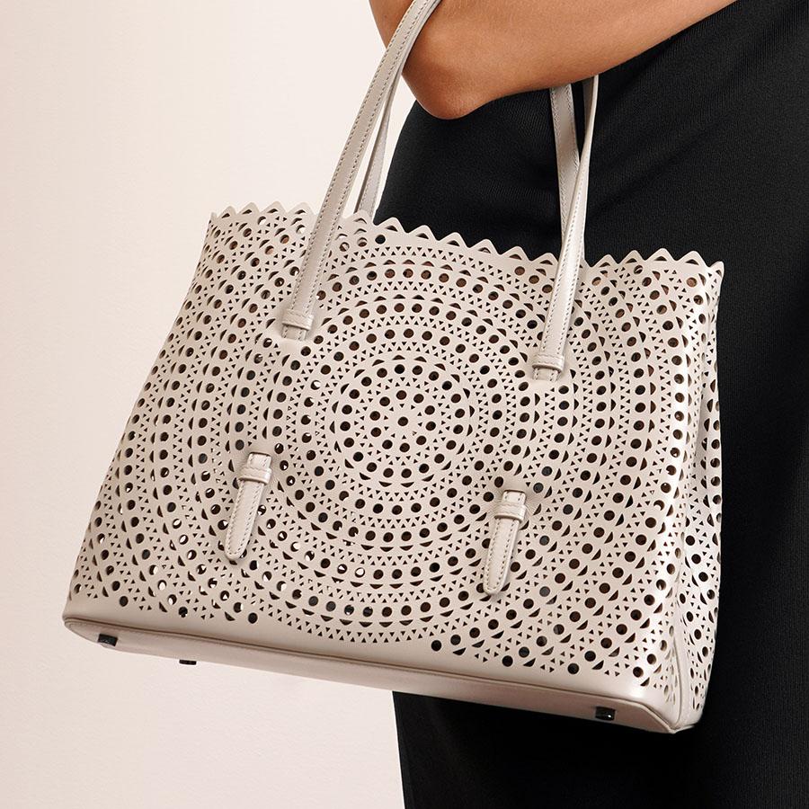 Mina 32 vienne circulaire perle tote bag - Image 6