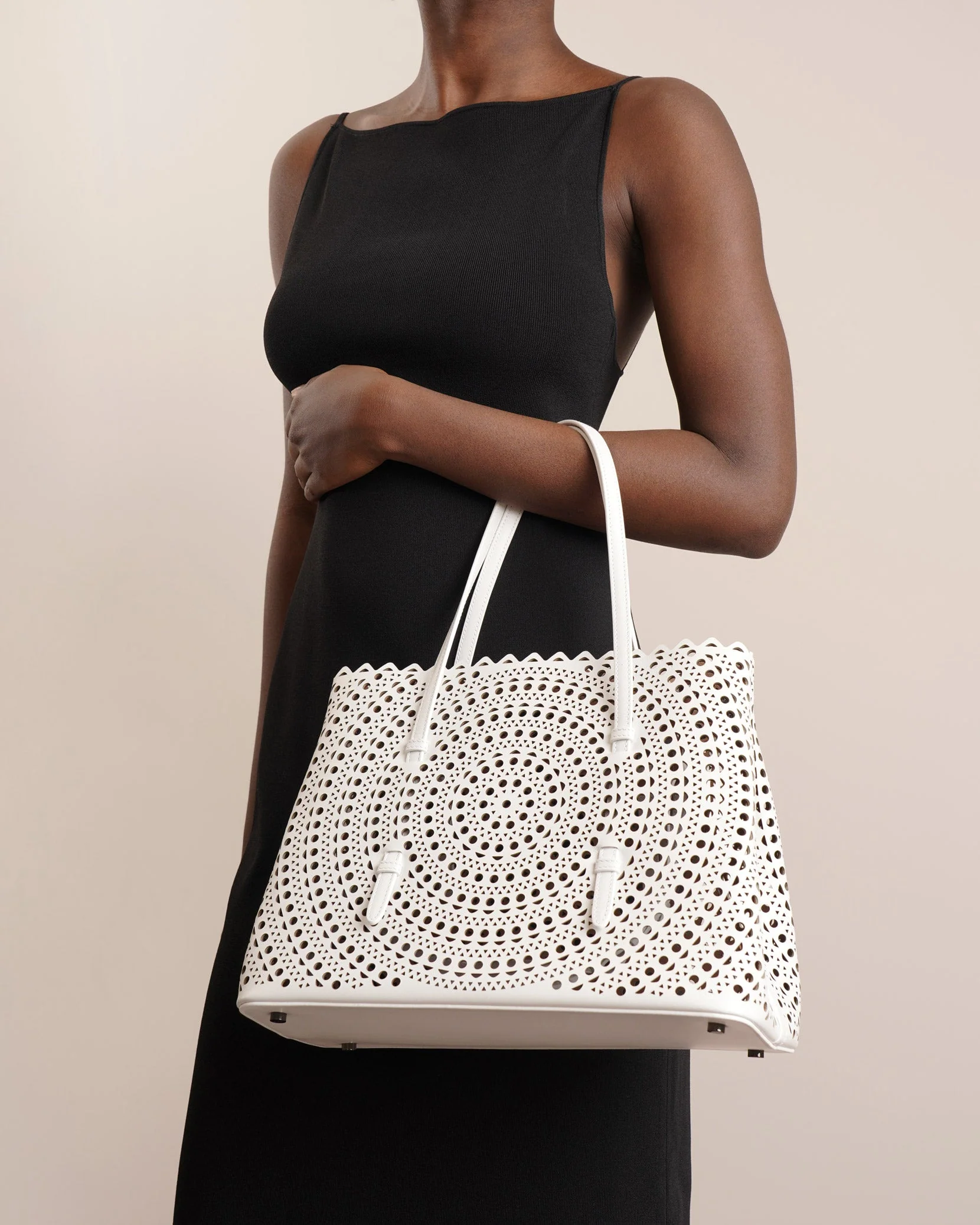 Mina 32 vienne circulaire white tote bag - Image 2