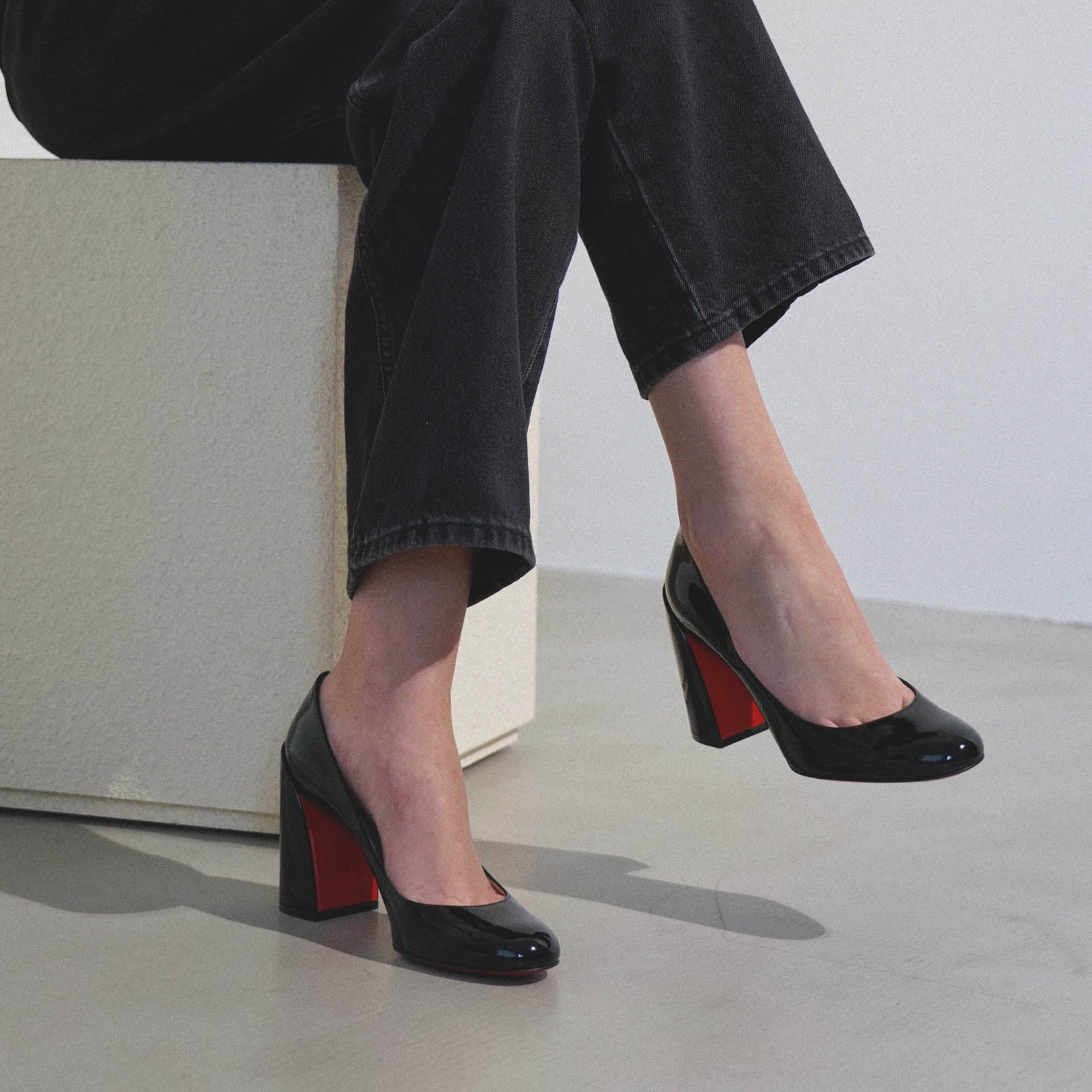 Miss Sab 85 black patent pumps - Image 6