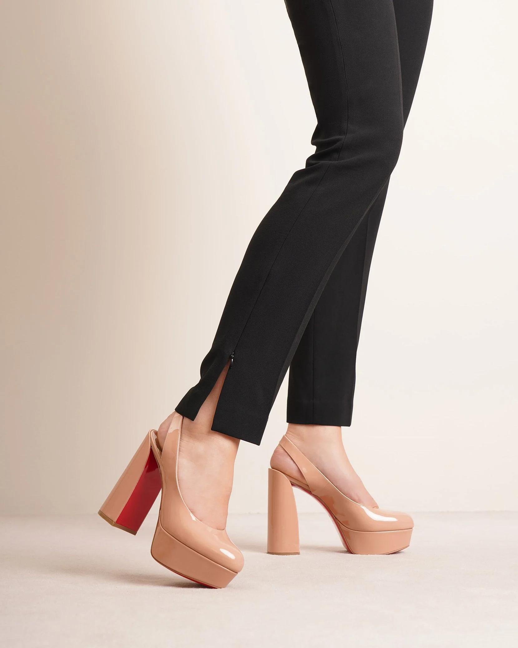 Movida sling 130 patent nude pumps - Image 2
