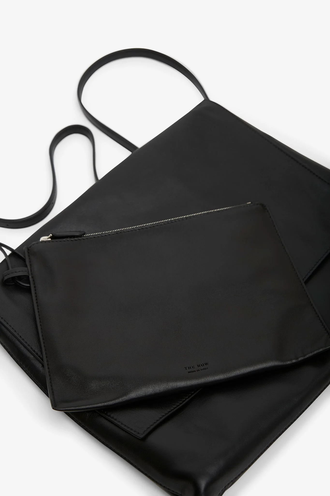 Nan black leather messenger bag - Image 4