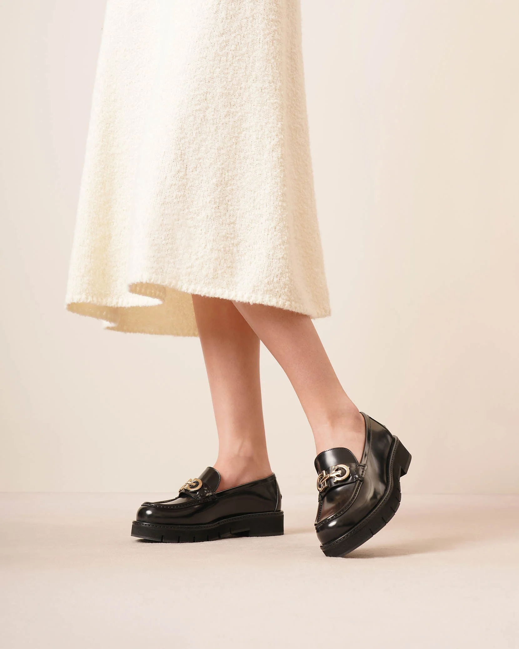 Ofelia lug black moccasin loafers - Image 2
