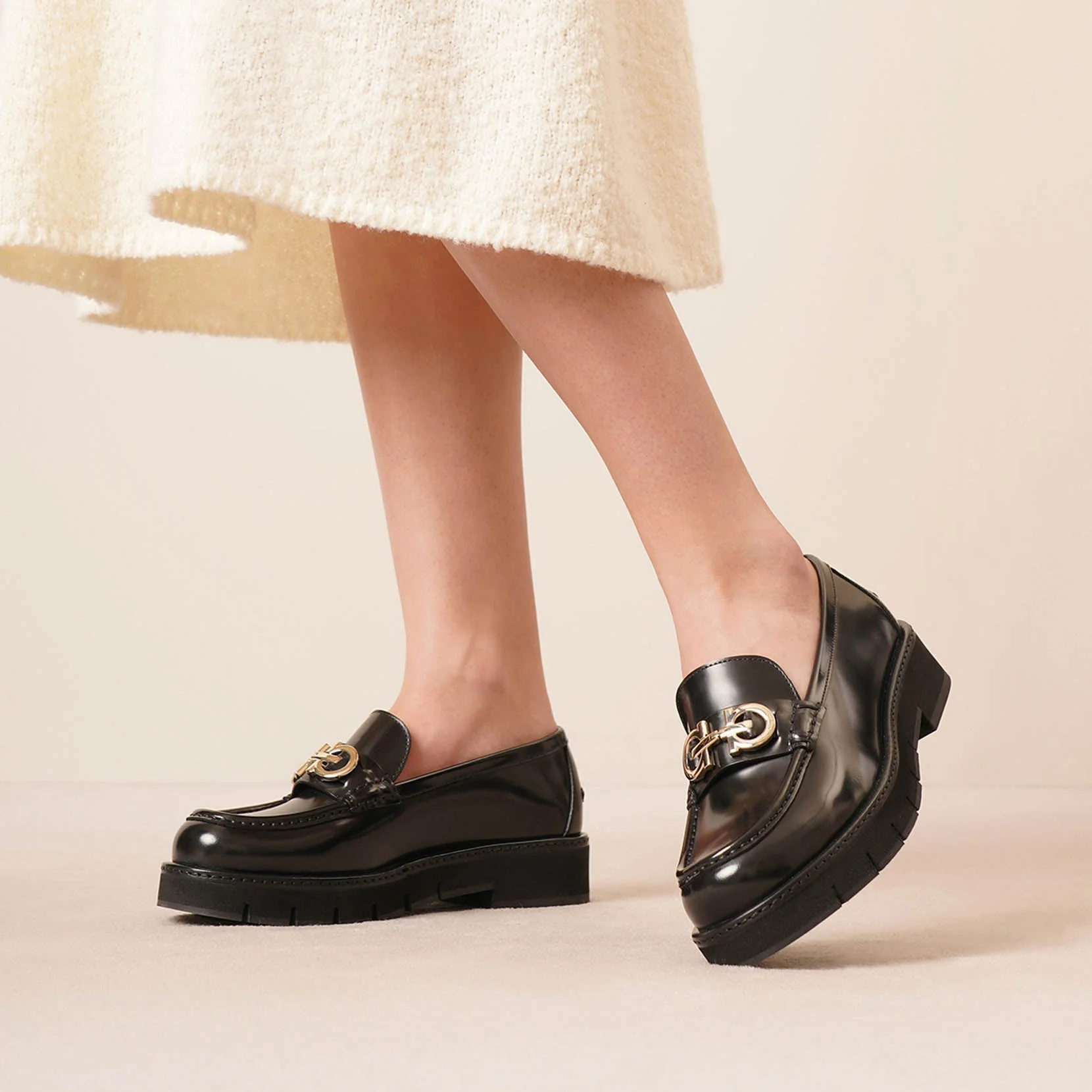 Ofelia lug black moccasin loafers - Image 6
