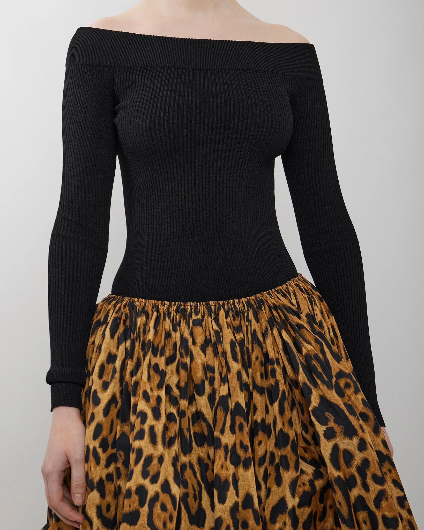 Off-Shoulder black body - Image 2