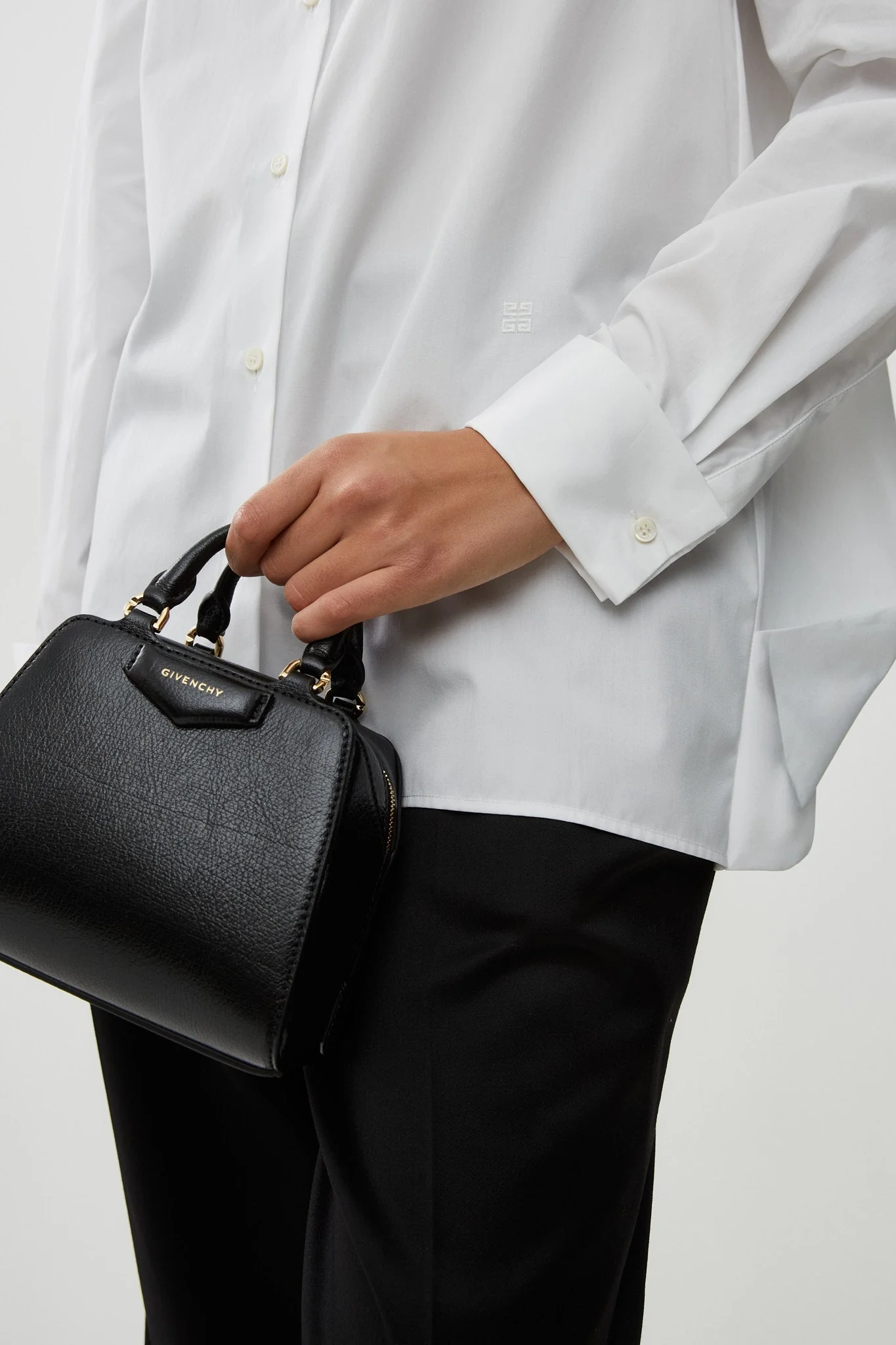 Oversized white shirt in poplin with open back - Image 5