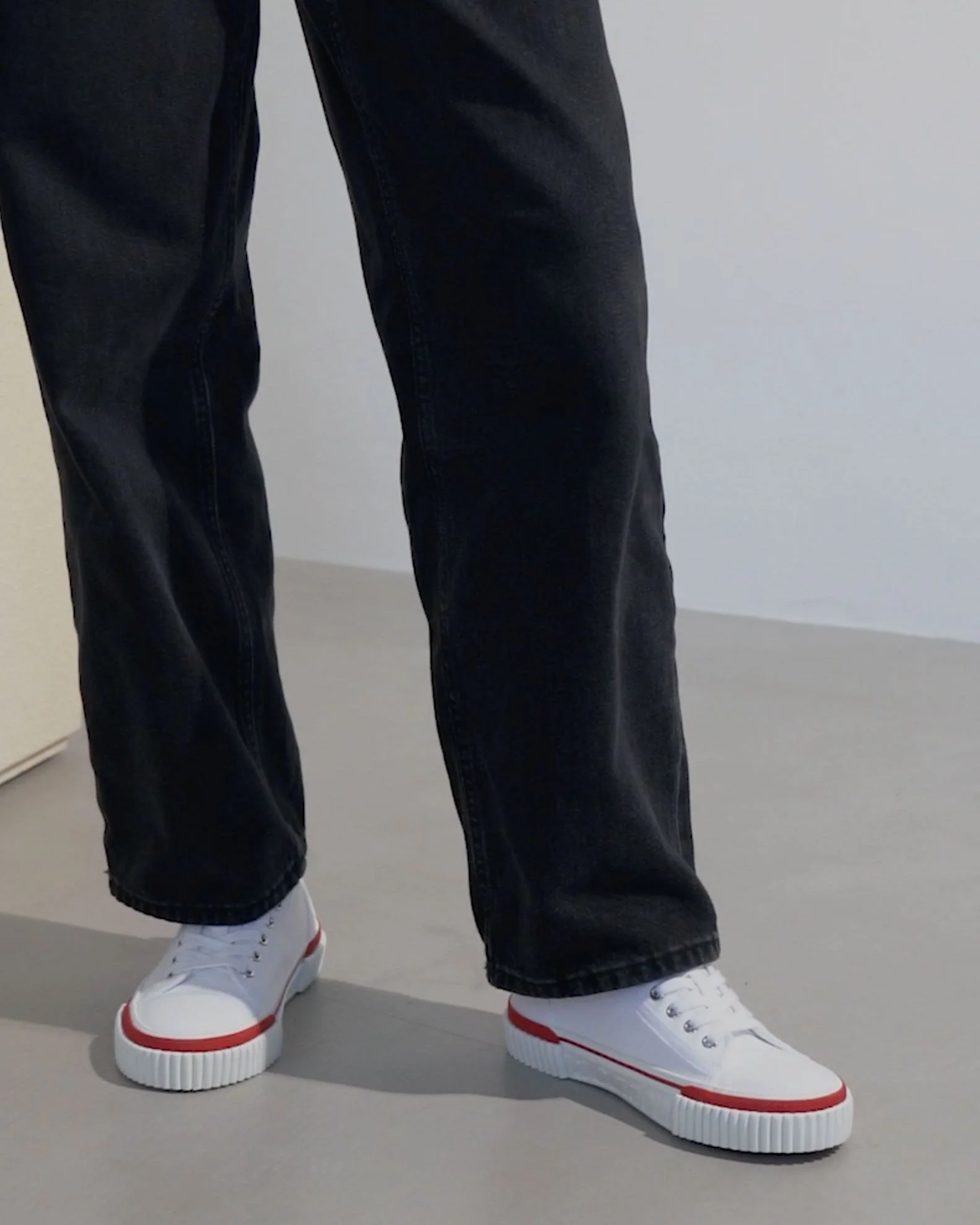 Pedro Donna Junior white canvas sneakers - Image 7
