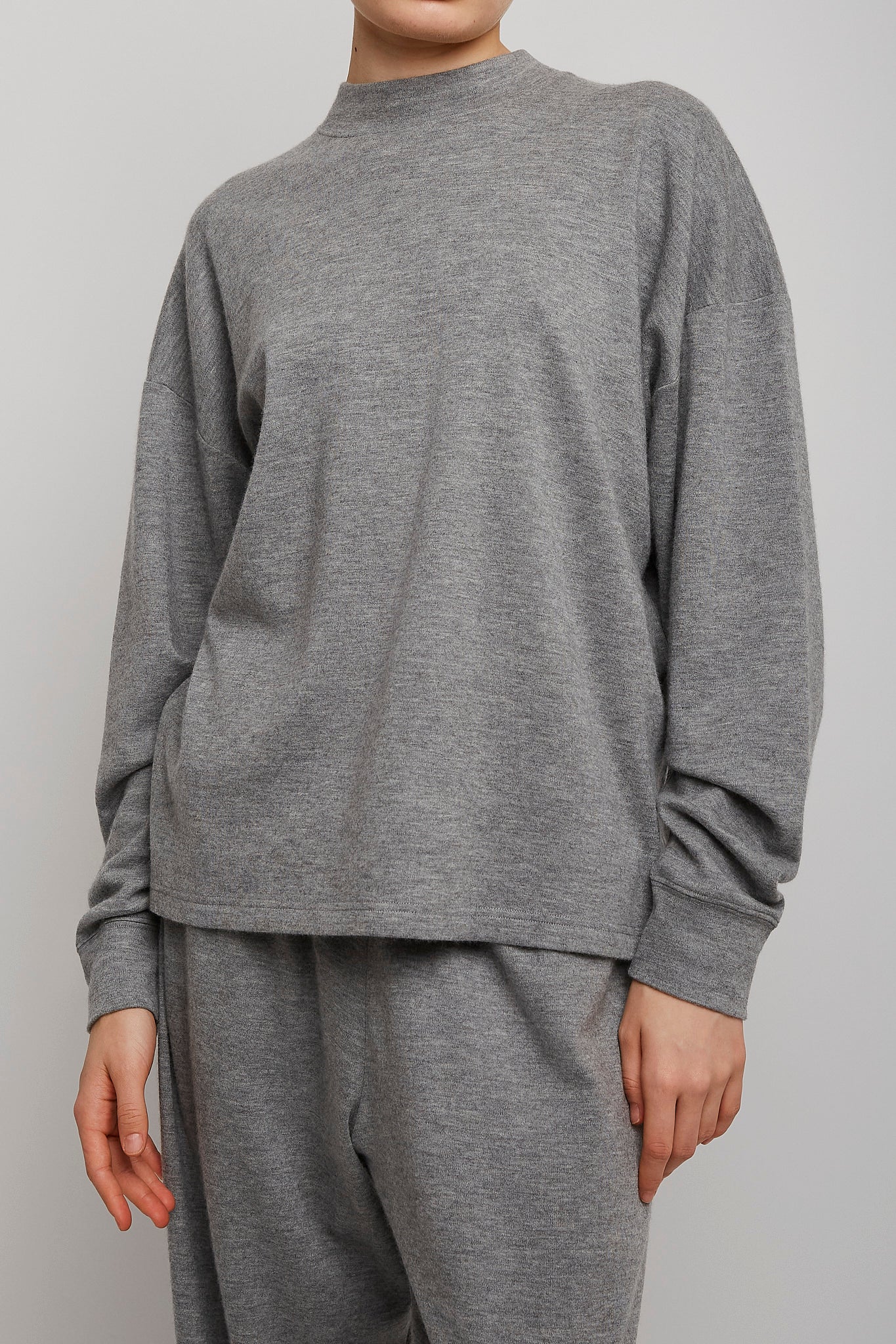 Raveena grey cashmere top - Image 2