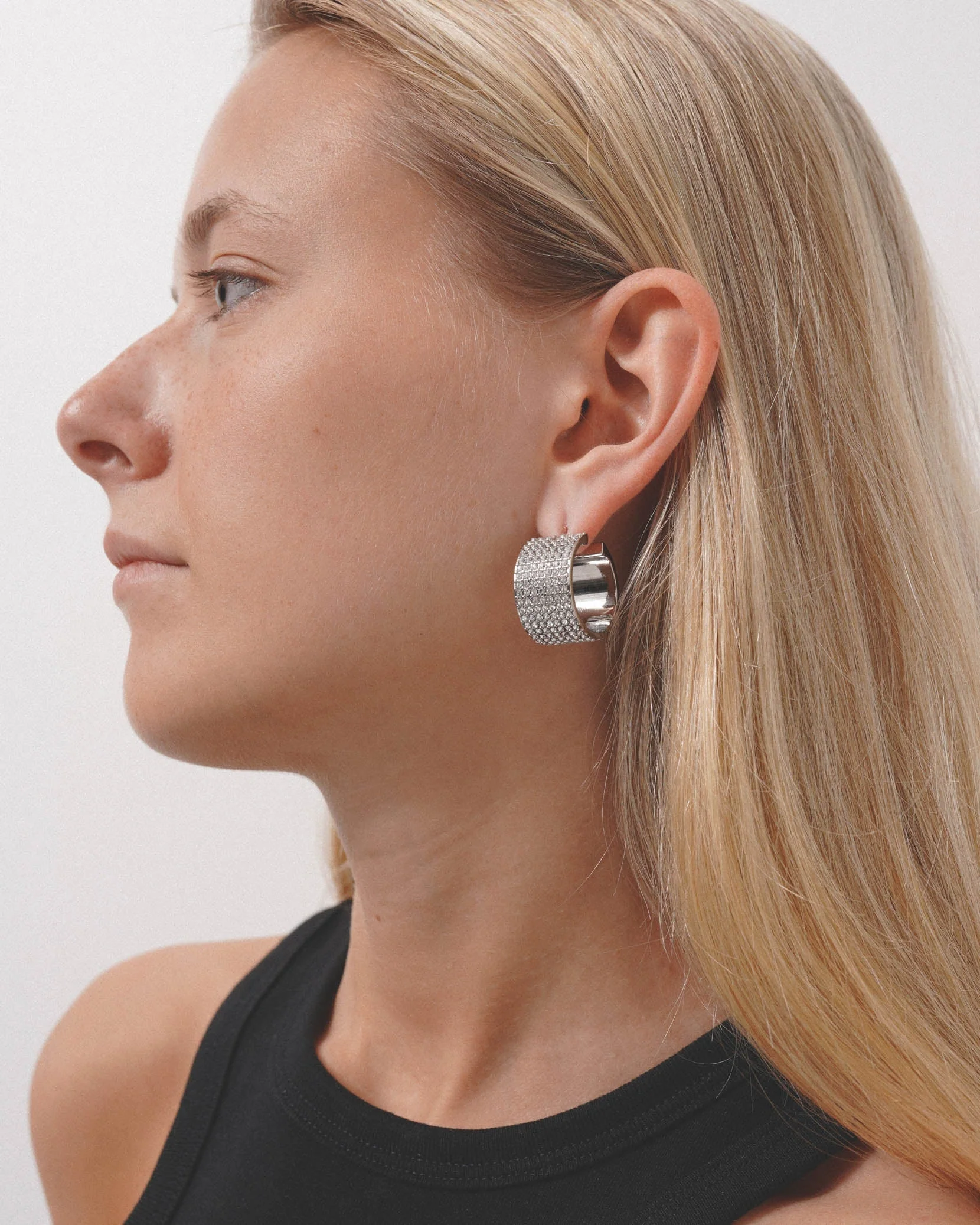 Rih hoop small white silver earrings - Image 2