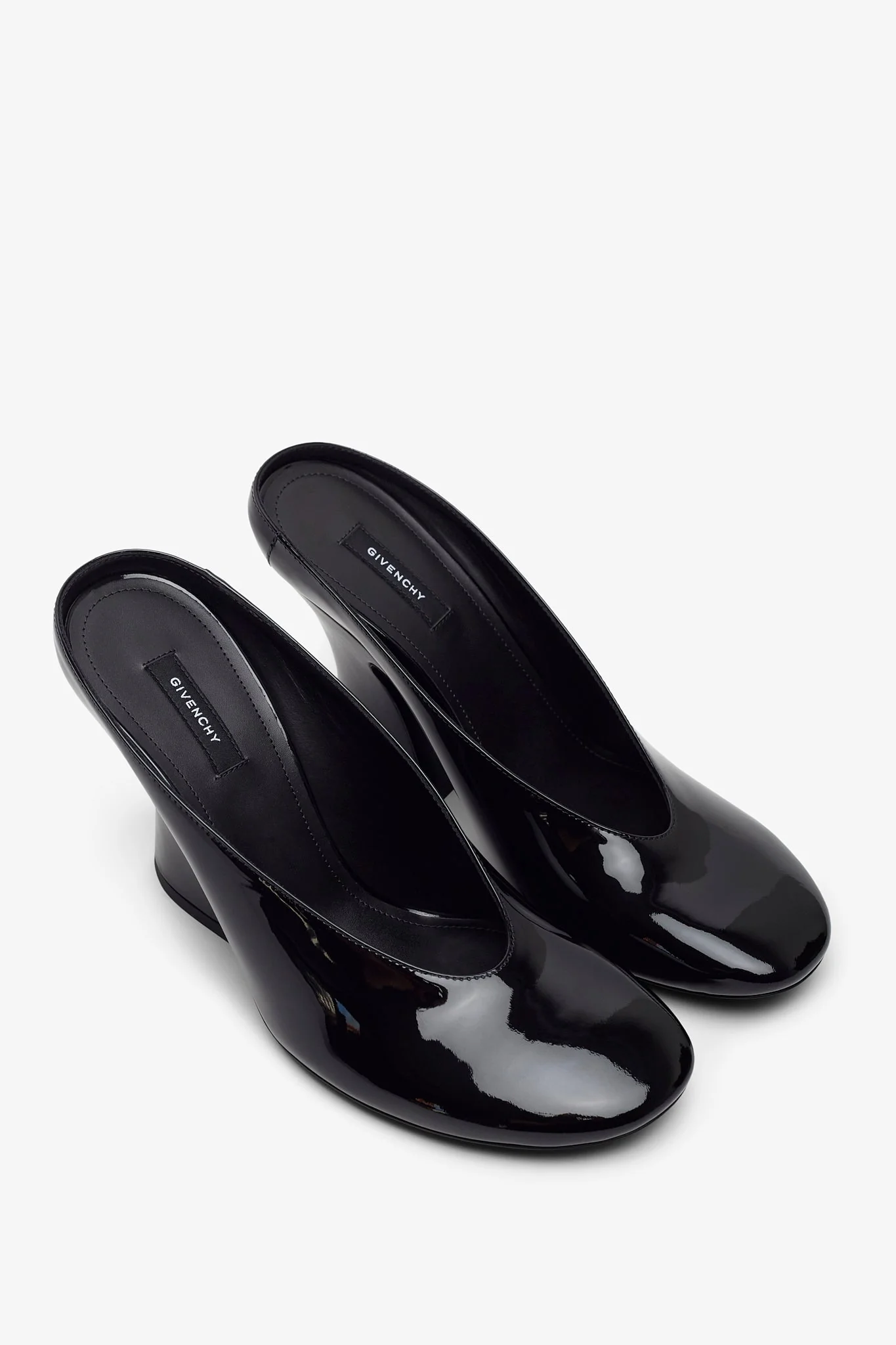 Sculpted heeled 95 black patent mules - Image 4