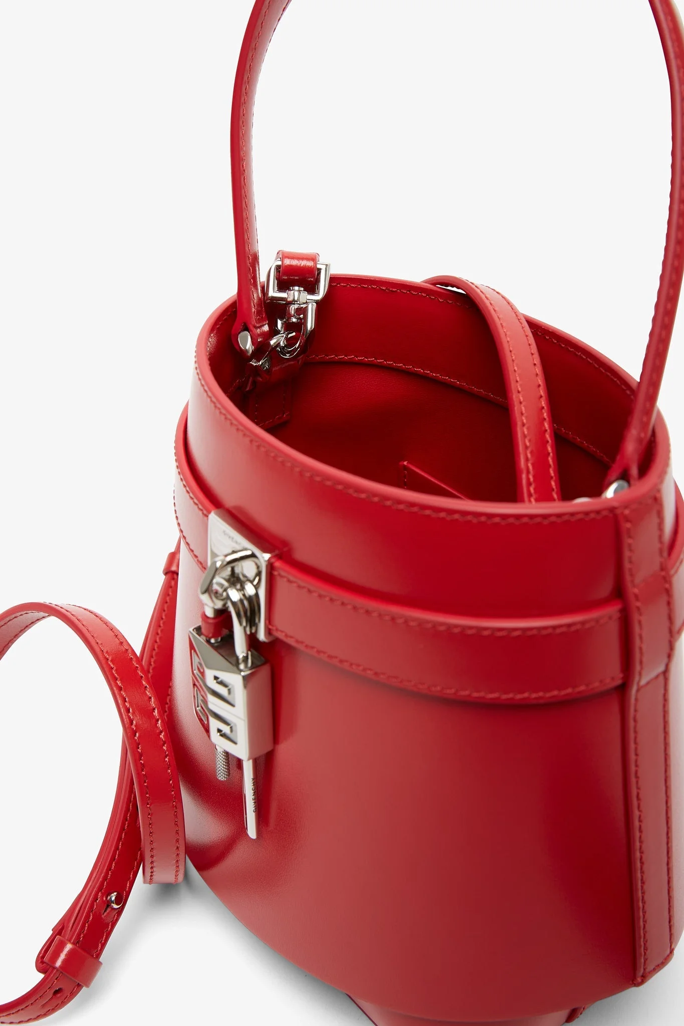 Shark lock red bucket bag - Image 4