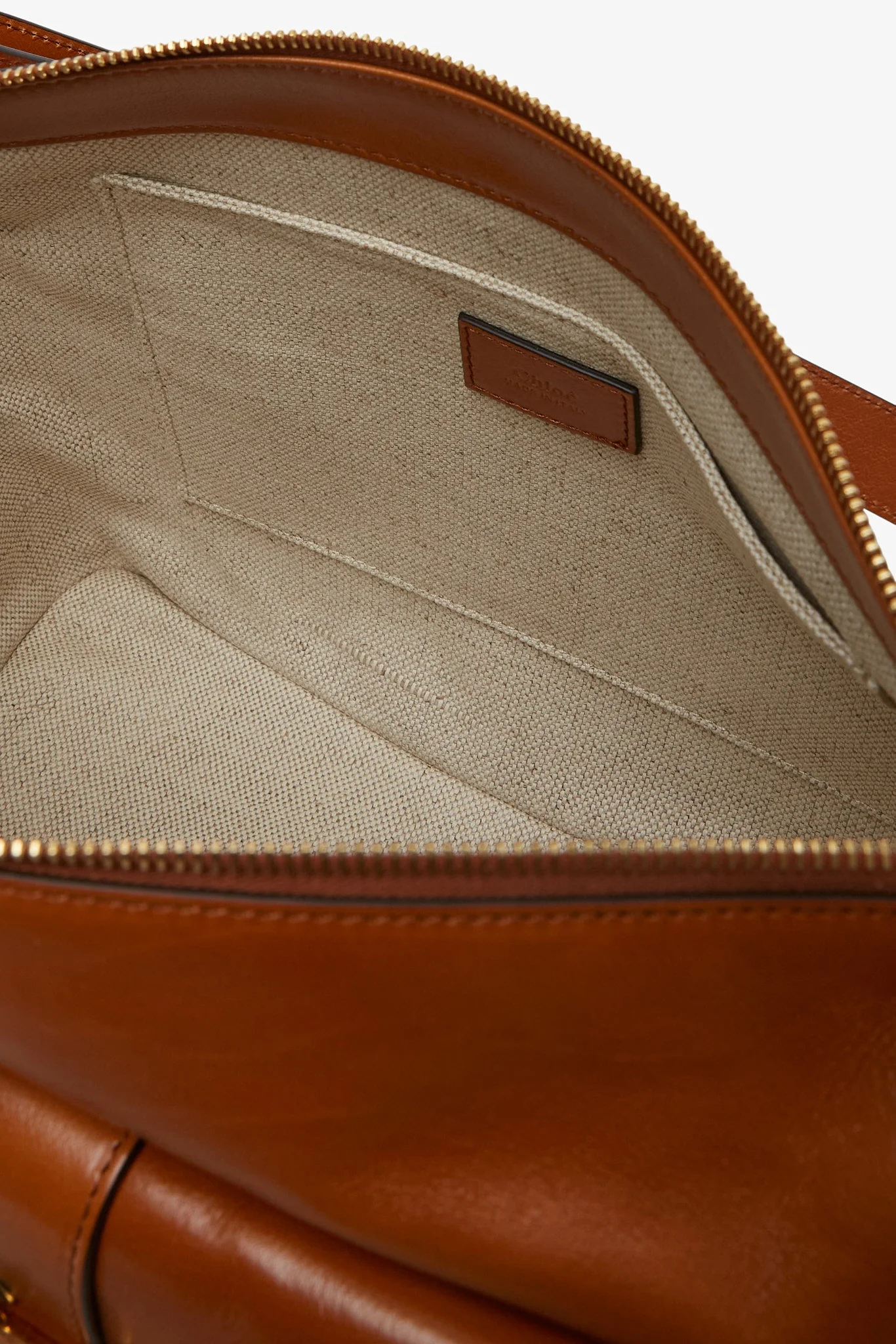 Shiny brown camera bag - Image 4