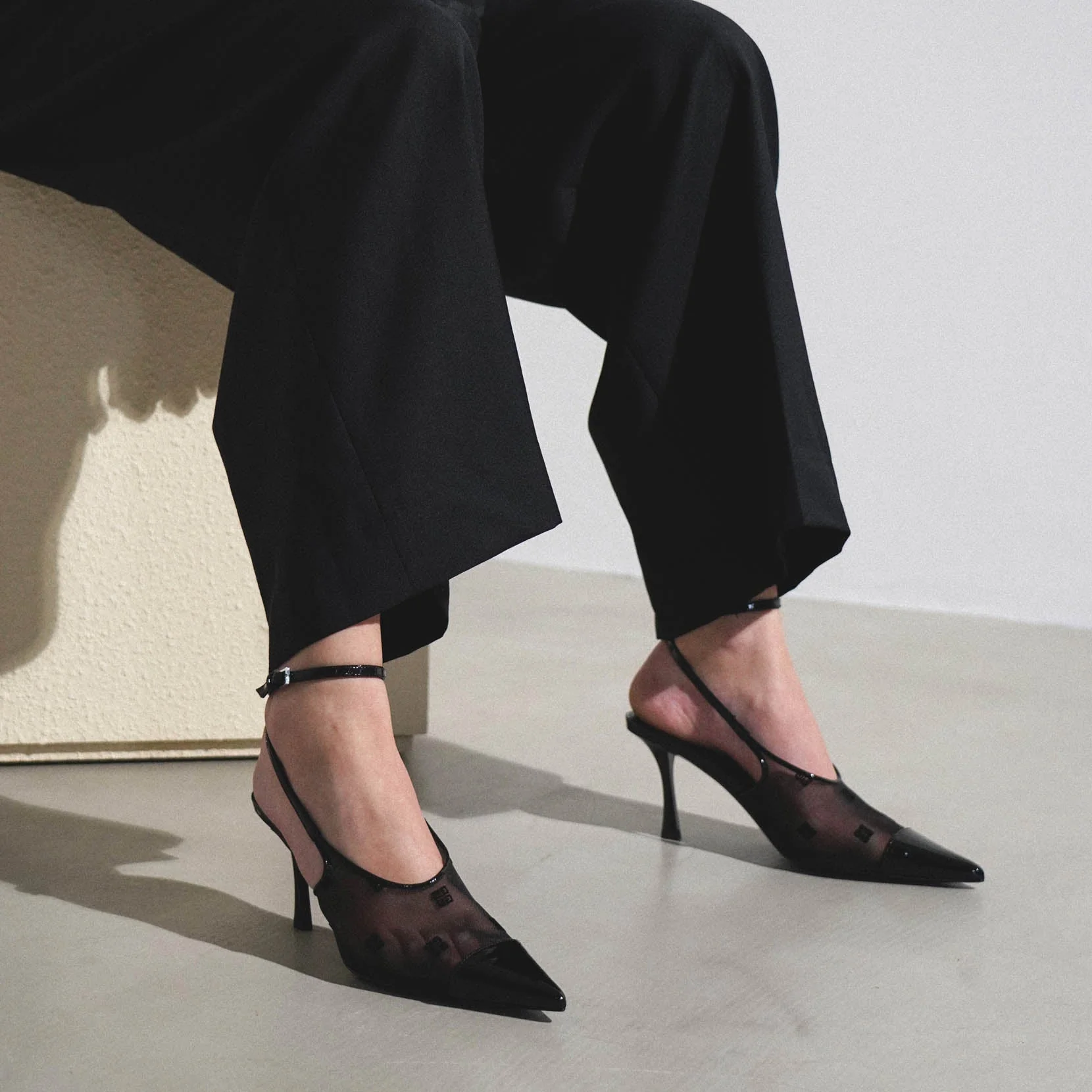 Show 75 black mesh slingbacks - Image 6