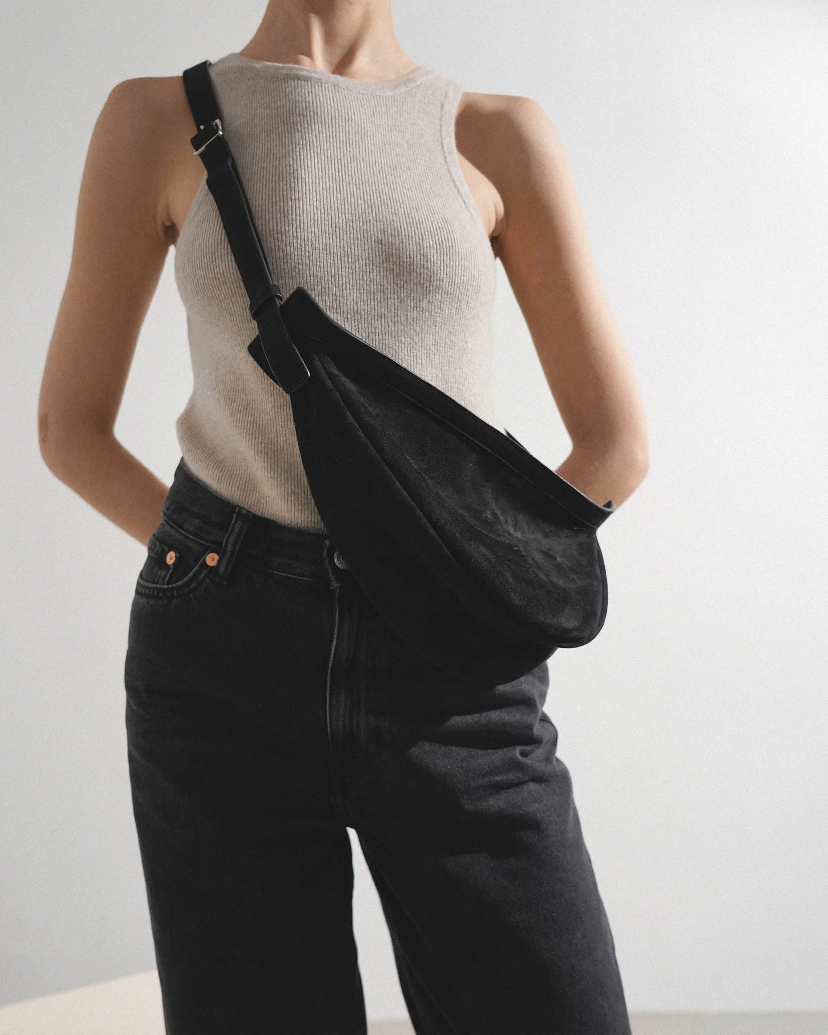Slouchy banana small black suede shoulder bag - Image 2