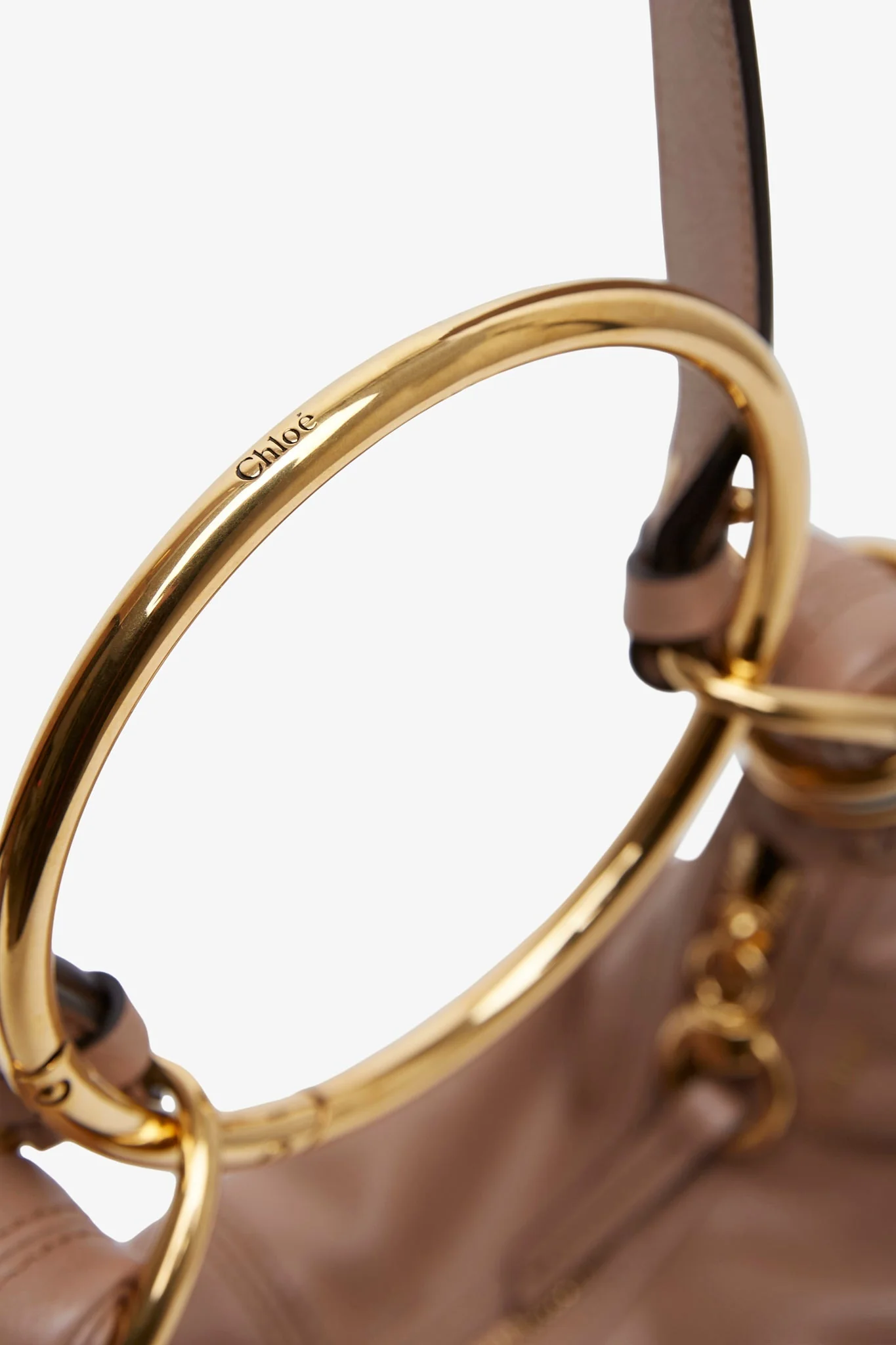 Small beige bracelet hobo bag - Image 4
