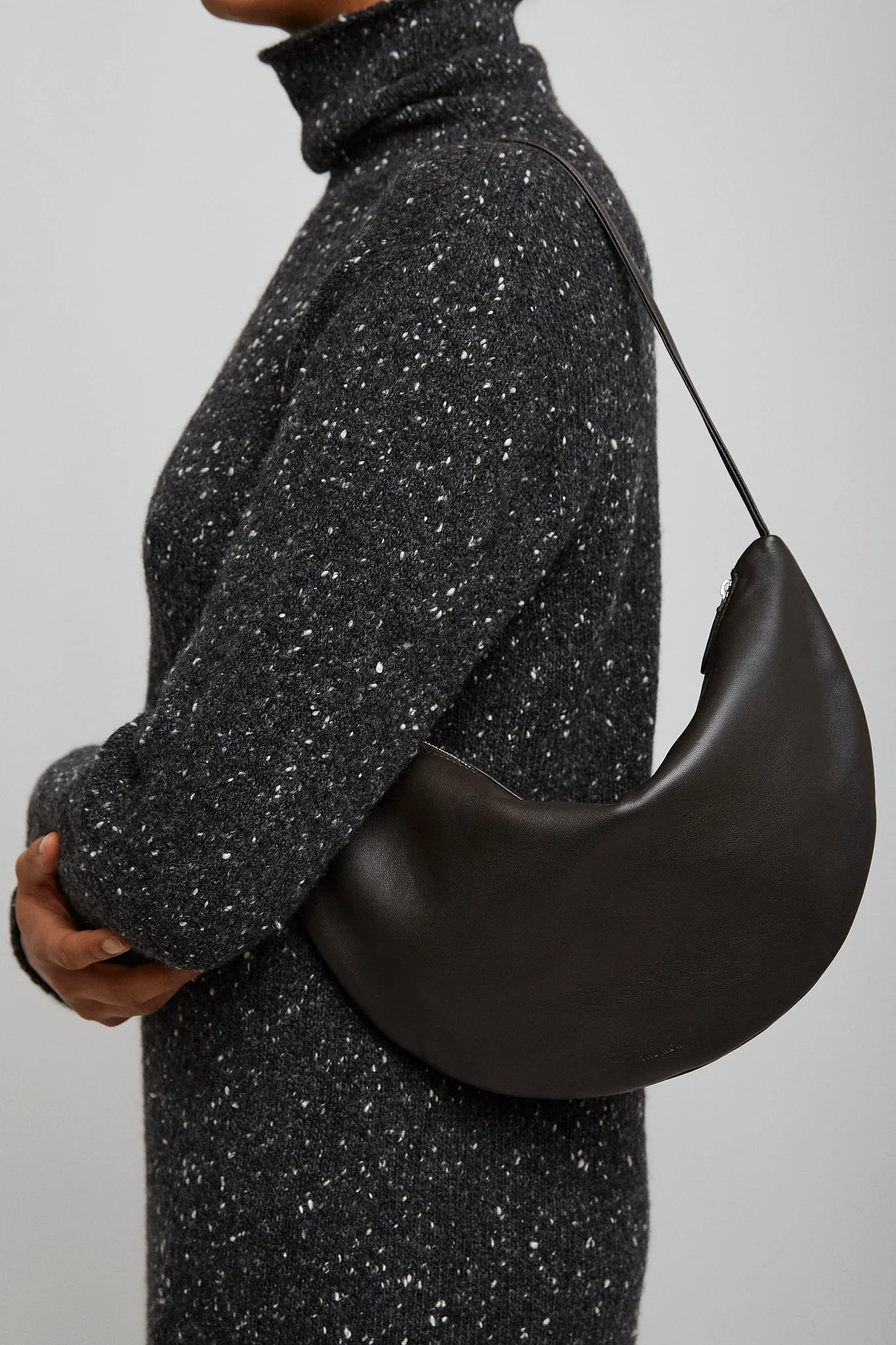 Small Izzy dark brown shoulder bag - Image 5