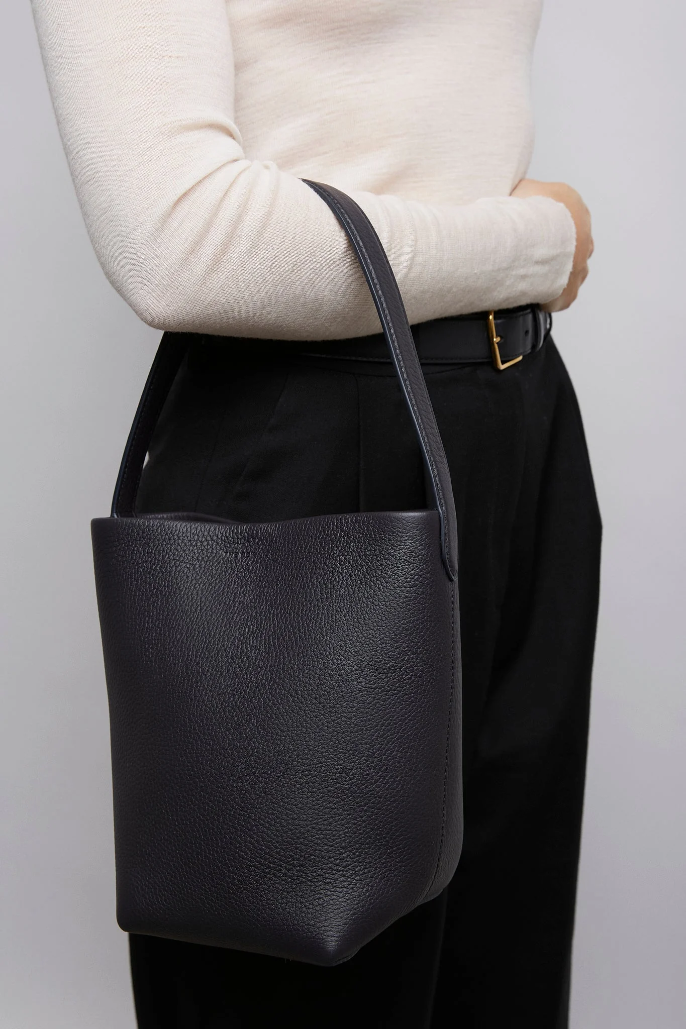 Small N/S Park blue tote bag - Image 2