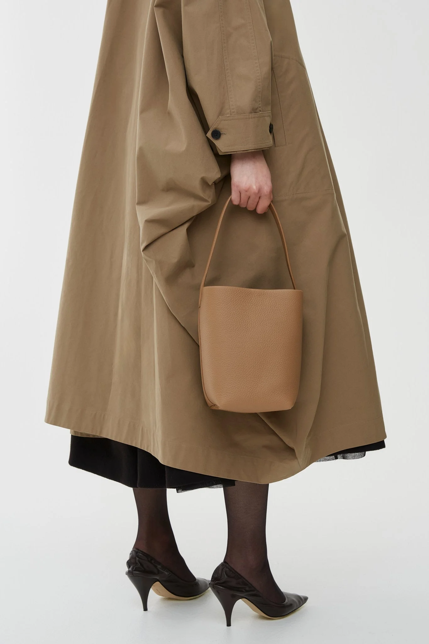Small N/S park dark taupe tote bag - Image 5