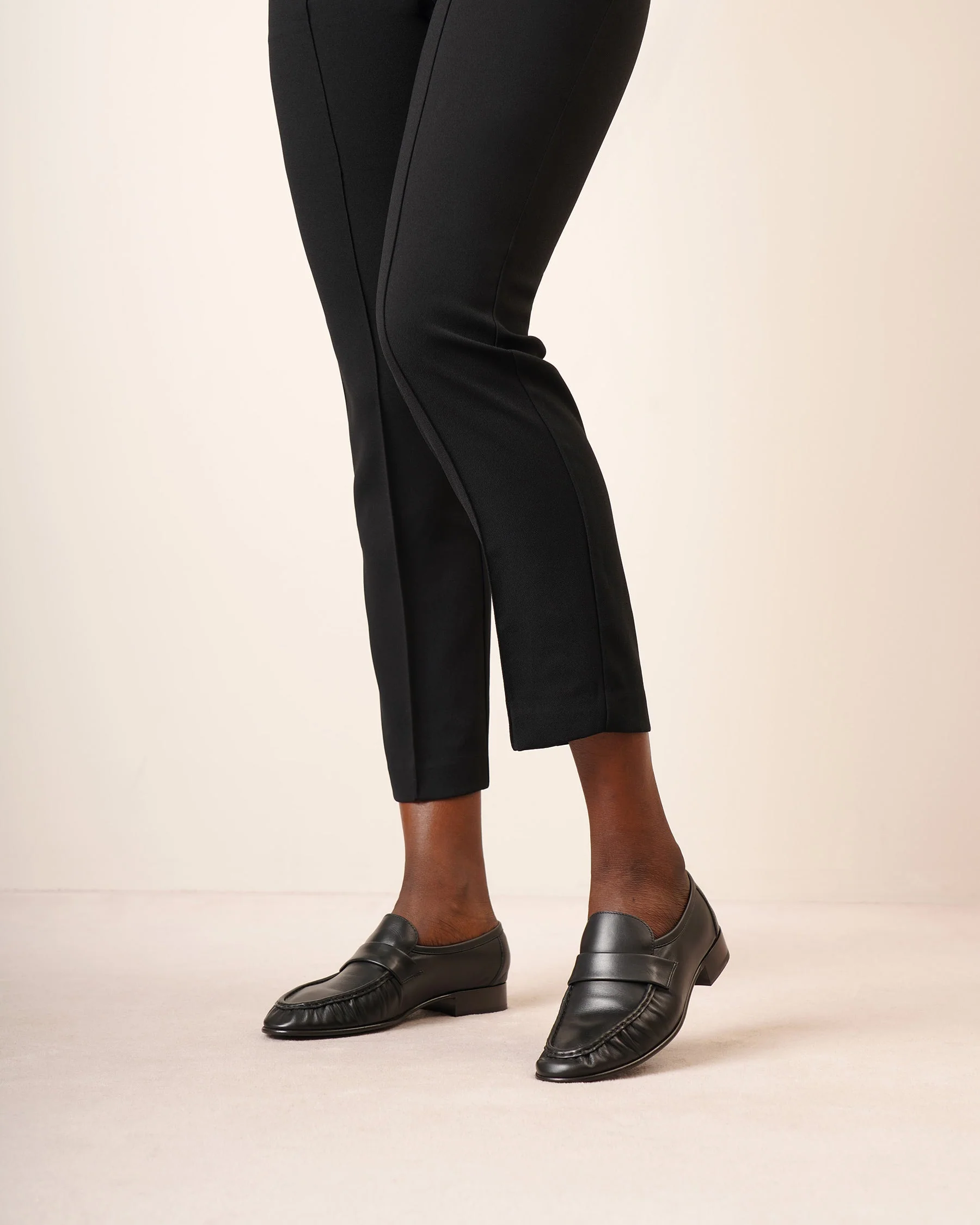 Soft black leather loafer - Image 2