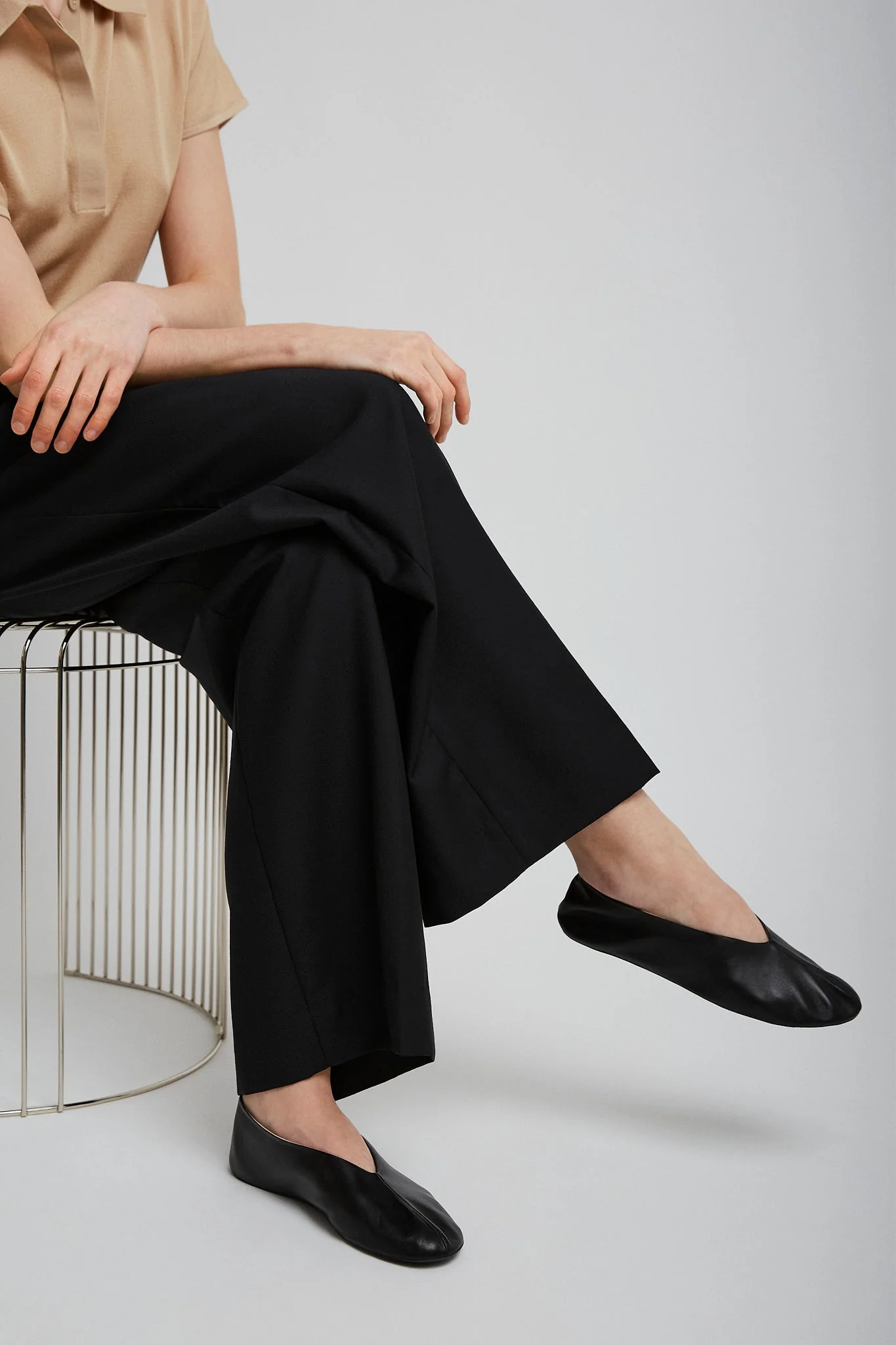 Stella black slippers - Image 2