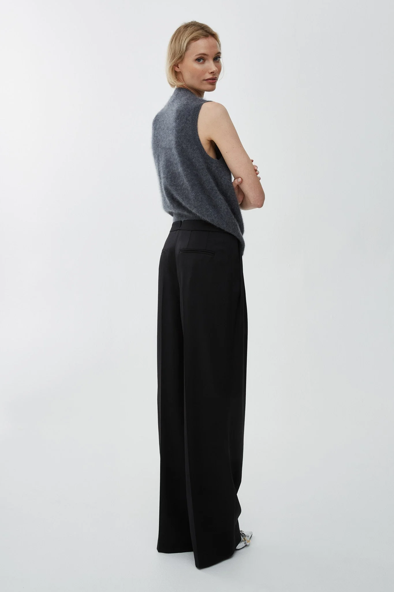 Tailored black pants in wool - Image 3