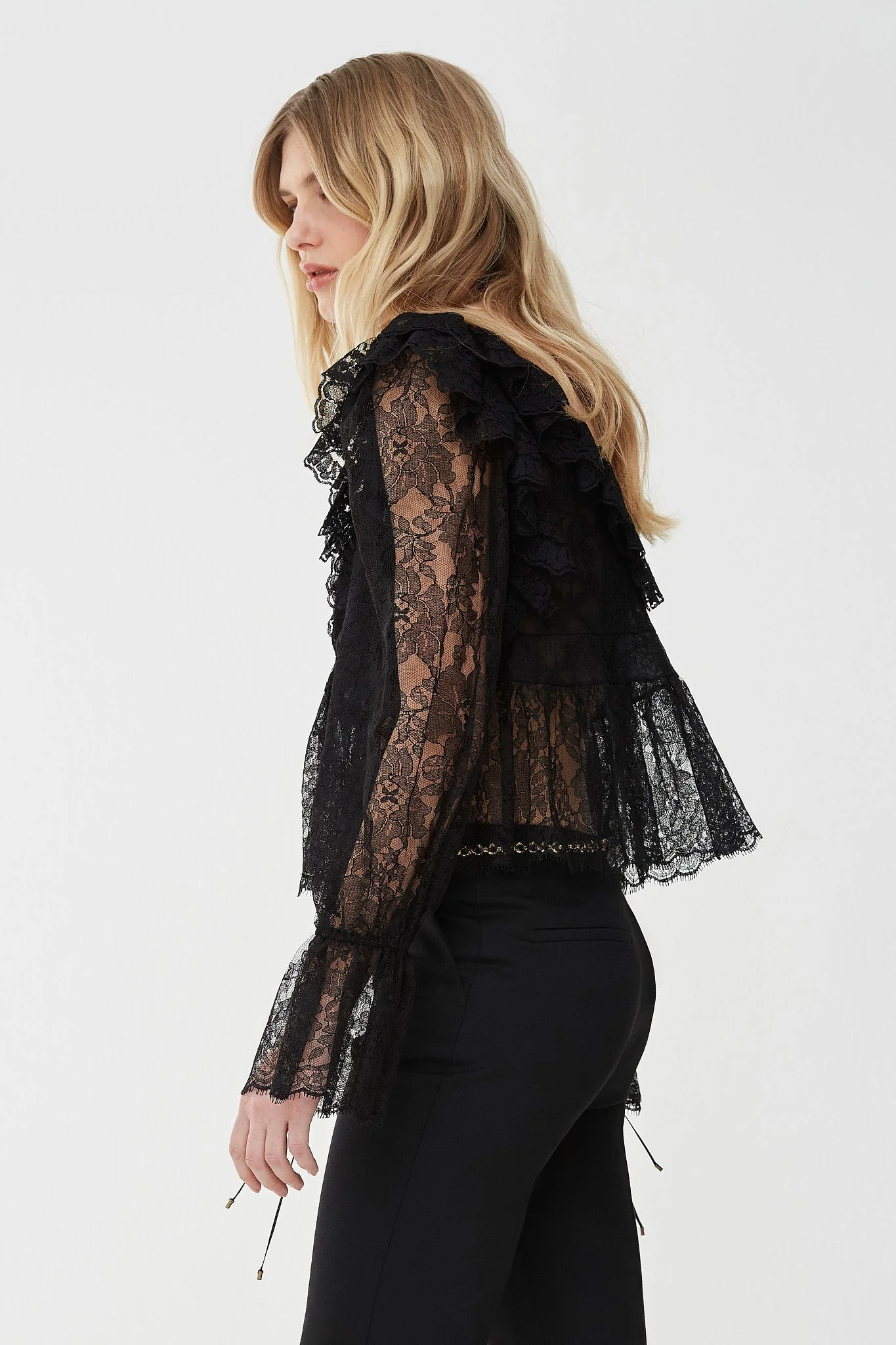 V-neck lace cropped top - Image 4