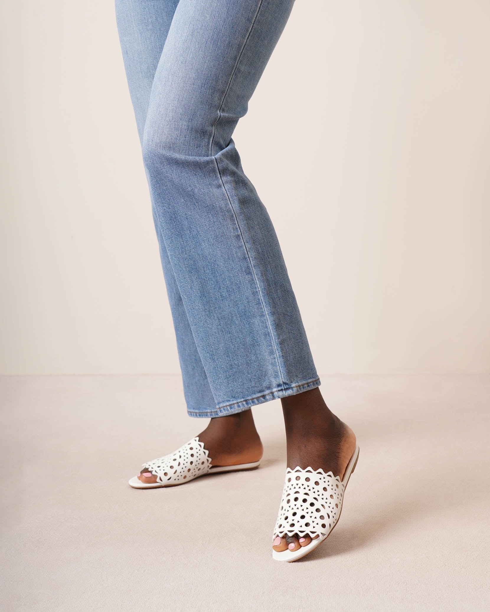 Vienne white leather mules - Image 2