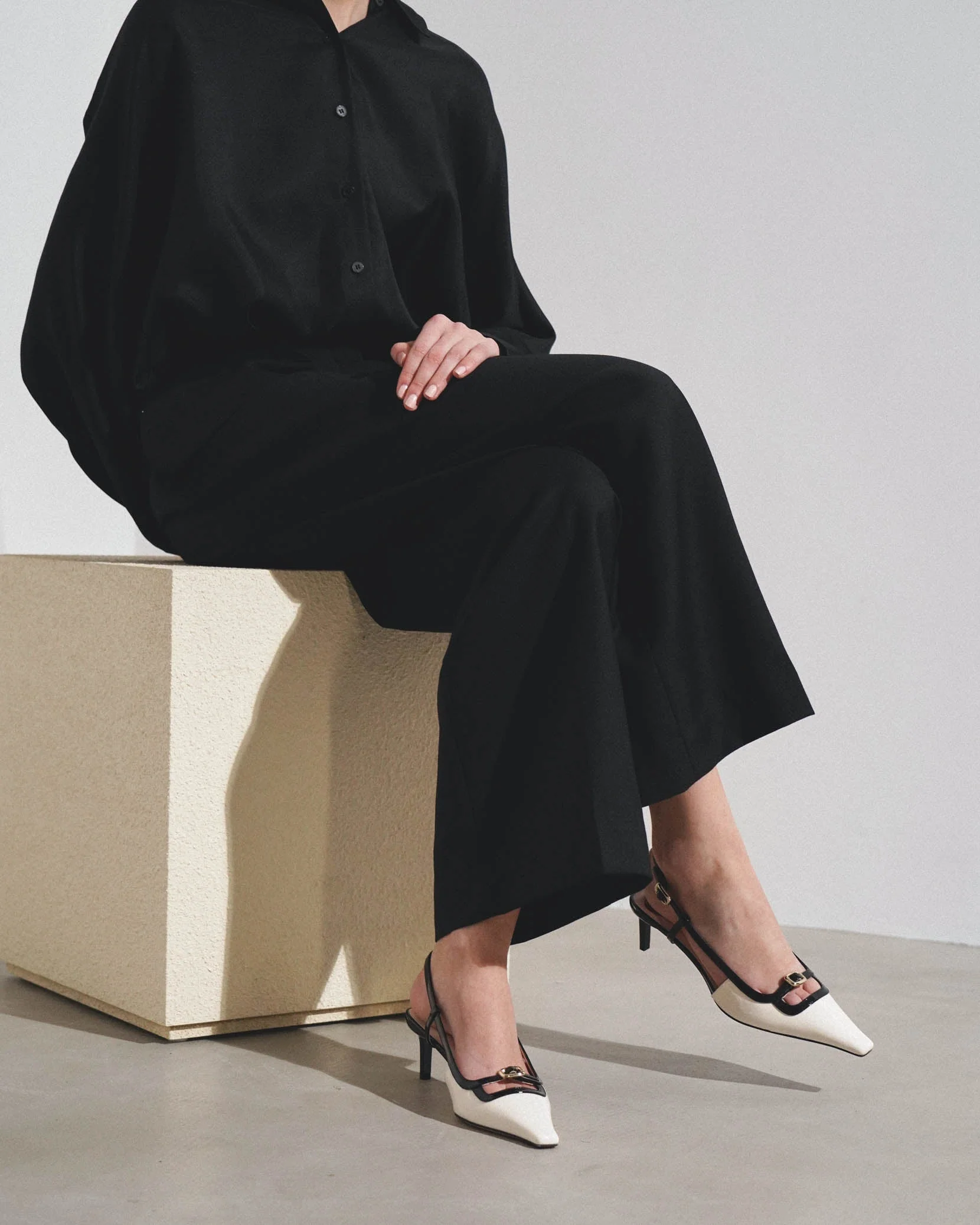 Viv Canard 55 white slingbacks - Image 2
