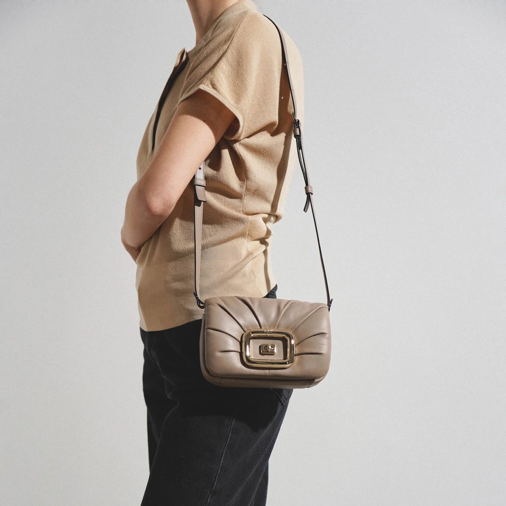 Viv Choc mini beige bag - Image 7