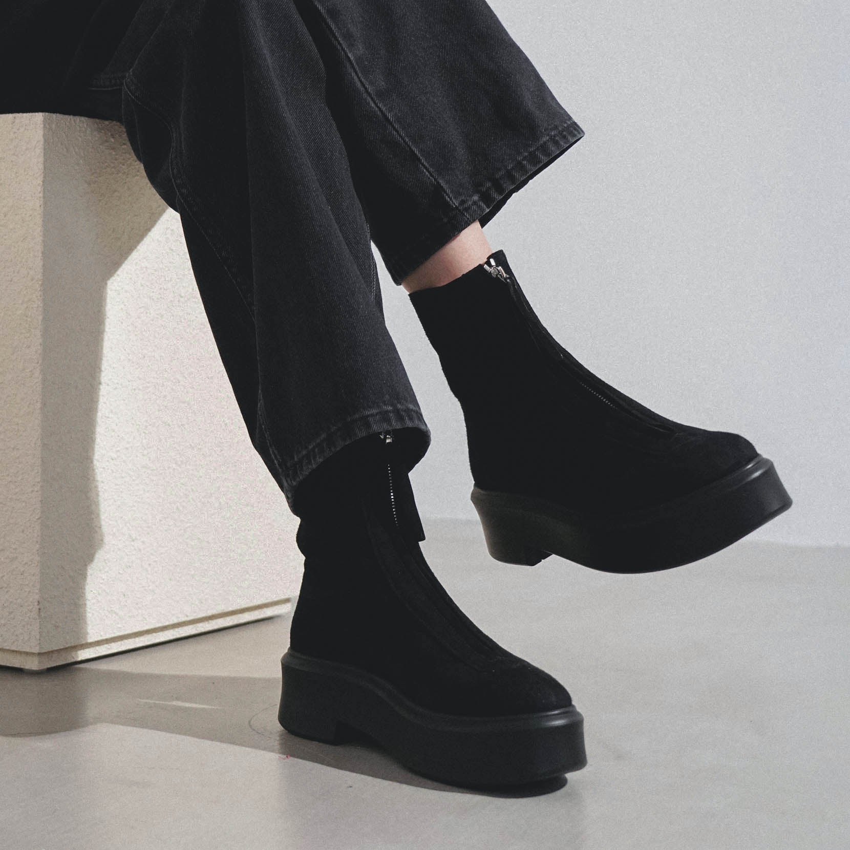 Zipped I black suede ankle boots - Image 6
